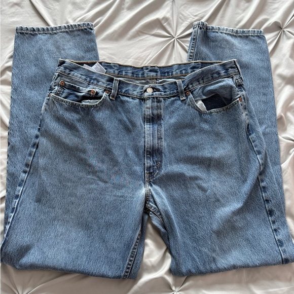Levi’s 550 Classic Blue Denim Jeans Size 40x36 - Picture 3 of 6